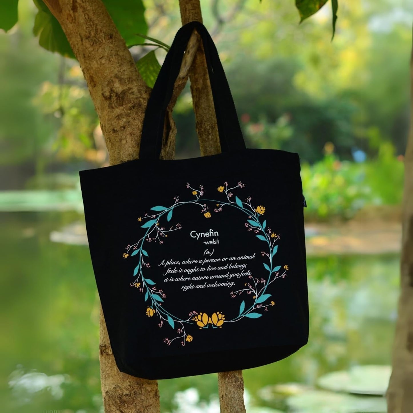 Ecoright Aesthetic Canvas Tote Bag for Women Large Zipper Tote Bags with Pocket, Womens Tote Bag for Yoga, Work, Beach